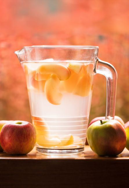 Homemade Apple Peach Iced Tea